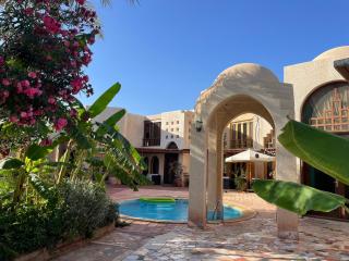 Villa Gamila, private Ferienwohnungen direkt am Meer mit Garten und Pool - 3