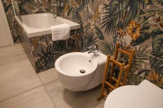 Spacious Apartment near Lake Como & Station by PM Lake Como - 2