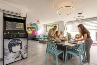 Gites Spa Strasbourg - Villa Gorille - SPA Privé, Sauna, Borne d'arcade, Babyfoot - Ittenheim - 4