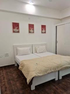 Peaceful 2BHK Near US Consulate Financial District - 9