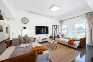 Yello Homes Suite - Dream Loft - Jacquzzi - bis zu 10 Gäste - 1