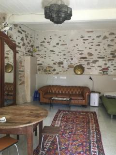 beautiful arched stone apartment 1 bd - 0