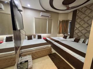 SEVEN SEVEN HOMESTAy - 2
