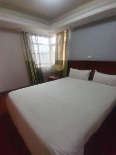PrimeNest Apartment - 4 miles from Bole International Airport - 1