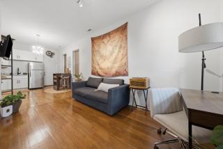 Wicker Park 1-BR Walk to Train & Grocery Easy Downtown Access - 7