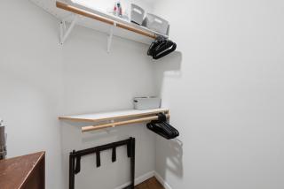Wicker Park 1-BR Walk to Train & Grocery Easy Downtown Access - 2