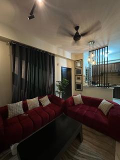 Luxe and Family friendly 2Bhk Self Check-In E-11 - 8