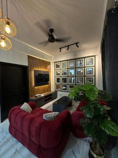 Luxe and Family friendly 2Bhk Self Check-In E-11 - 3