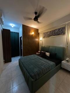 Luxe and Family friendly 2Bhk Self Check-In E-11 - 6