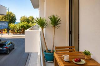 Seaside Retreat for Relaxed Kalamata Beach Stays - 8