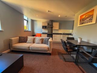Modern Central Quayside 2 Bedroom Apt Sleeps 4 - 9