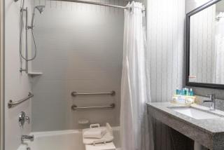 Holiday Inn Express & Suites Columbus - Polaris, an IHG Hotel - 4