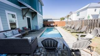 FREE Heated Pool! Sleeps 14 with Game Room! Close to Pier Park, Beaches & 30A! - 2