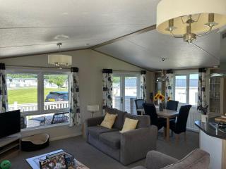 Lodge with decking at Trevella Holiday Park, Newquay, ref 98011F - 7