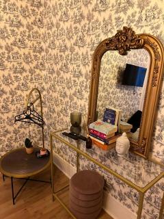 BLACK & WHITE - CHIC & PETIT MAISON- Pigalle 9eme - 5