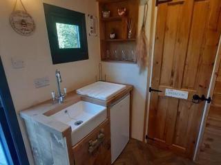 Min yr Afon Cabin Sleeps2 Hot Tub Parking - 8
