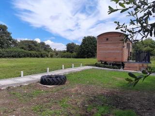 Min yr Afon Cabin Sleeps2 Hot Tub Parking - 4