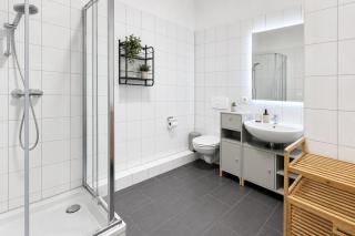 Designer Apartment in Berlin's Prime Location - 5