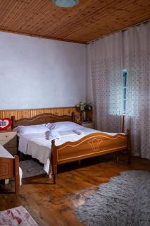 Bujtina Mitaj - 4
