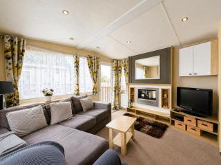 Brilliant Caravan With A Partial Sea View In Suffolk Ref 32026Az - 2