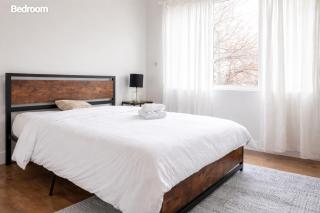 Stylish 2BR,1BAFree ParkingQueen Beds - 9