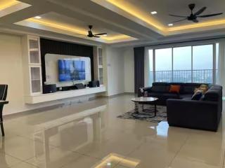 SkyNest Homestay,10 Pax,The Venus Sitiawan - 2