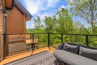 3-Story Ski-In Ski-Out Mountain Home - 6