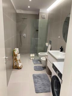 Aura Modern Apartment - 5