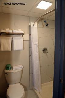 Rodeway Inn & Suites East Windsor - 1