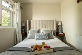 Dreamwood Retreat - Woodland Retreat with Private Hot Tub - 5