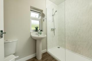 Dreamwood Retreat - Woodland Retreat with Private Hot Tub - 3