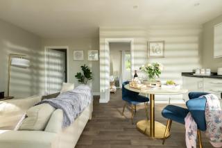 Dreamwood Retreat - Woodland Retreat with Private Hot Tub - 9