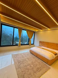 Pine View Hotel - 2