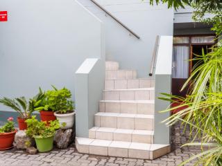 Haus Garnison B&B - 8