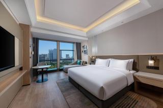 Holiday Inn Jiaxing Nanhu by IHG - 8