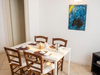 Spacious Apartment in the Heart of Bologna - 2 Bedrooms - 8