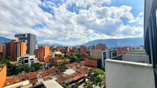Premium Loft with AC Panoramic View in Laureles - 9