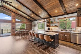 Wild Skies Lodge - Hot Tub, Barrel Sauna, Fire Pit, Close to Yellowstone - 3