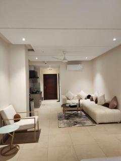Designer 1BHK Studio-Netflix-SelfCheckin-CentralGulberg - 6