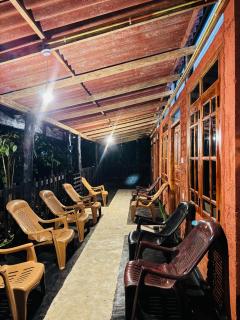 Glowhaven Hostel - 9