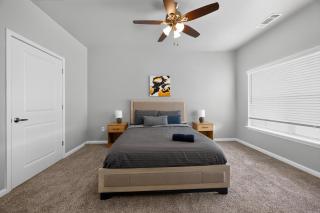 Modern Family-Friendly 2BR - 2