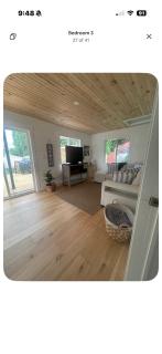 Cozy cottage by the beach - 1