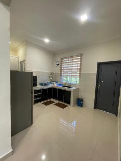 Homestay ShimahJay Umbai 2 Bilik Tidur Melaka - Malacca - 3