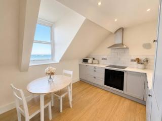 123 On The Sea - The Eaves - 7