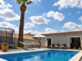 Townhouse with shared pool - 3