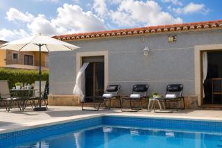 Townhouse with shared pool - 2