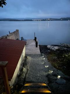 Waterfront House with Spectacular Ocean View - 5