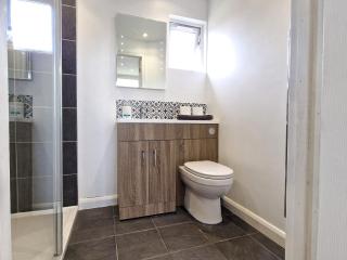 67 Broadside Holiday Chalet near Broads & Beaches - Stalham - 4