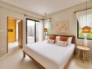 Golden Buddha - Luxury Private Villa Ideal Location - 9