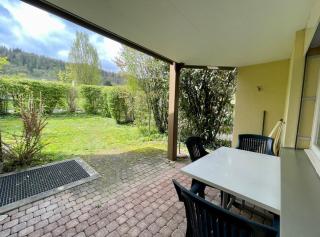 Quiet and sunny 2-room apartment with balcony - 9